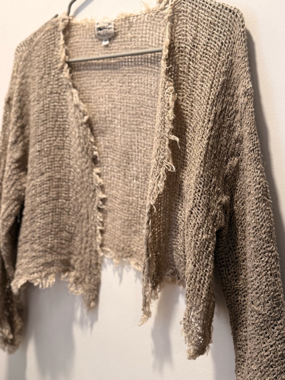 LA BOTTEGA DI BRUNELLA Light Taupe Cropped Open-Front Women’s Sweater Cardigan